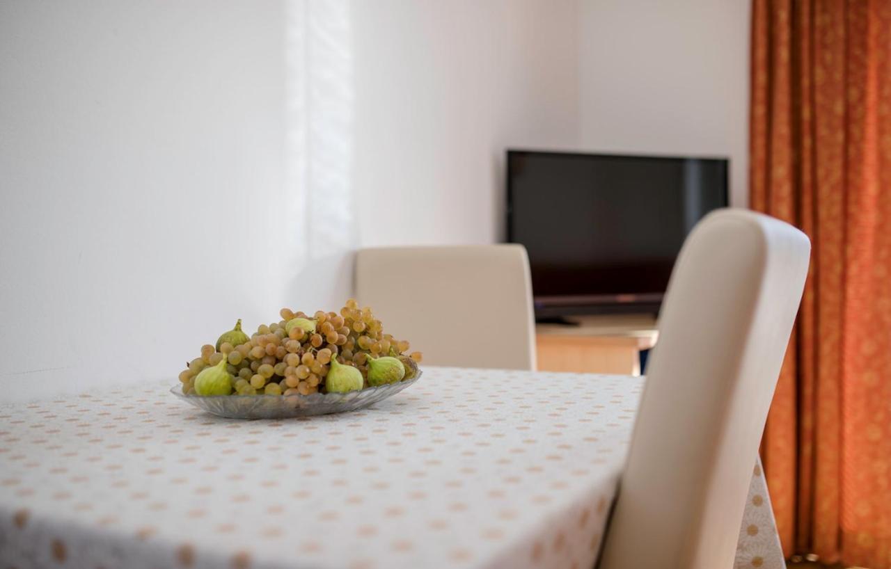 Apartments Stanicic Kampor Εξωτερικό φωτογραφία