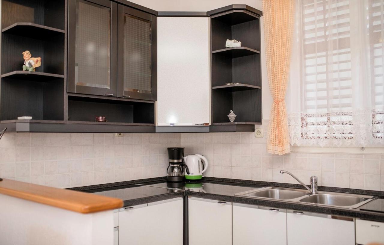 Apartments Stanicic Kampor Εξωτερικό φωτογραφία