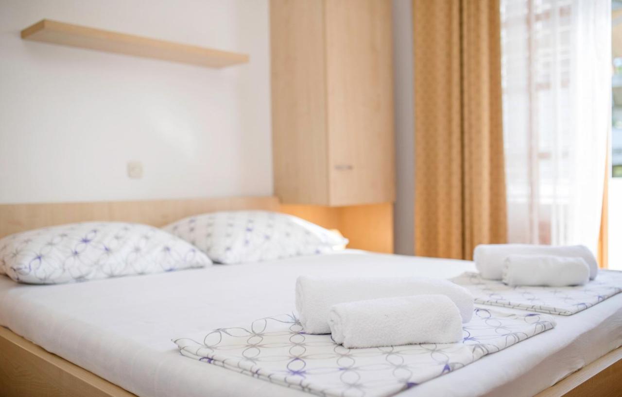 Apartments Stanicic Kampor Εξωτερικό φωτογραφία