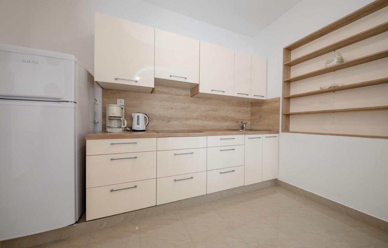Apartments Stanicic Kampor Εξωτερικό φωτογραφία
