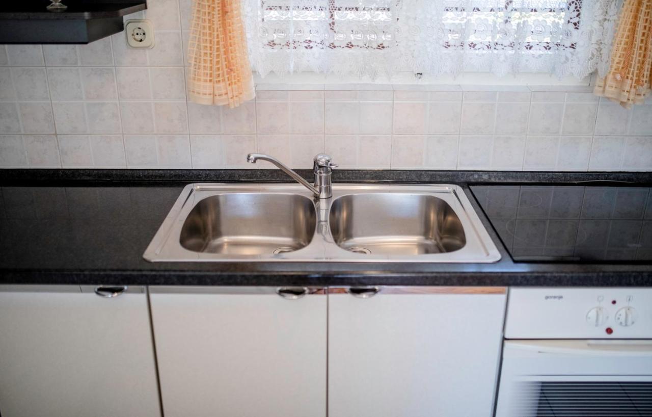 Apartments Stanicic Kampor Εξωτερικό φωτογραφία