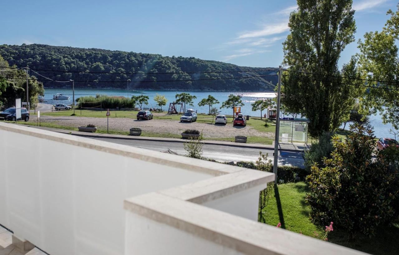 Apartments Stanicic Kampor Εξωτερικό φωτογραφία